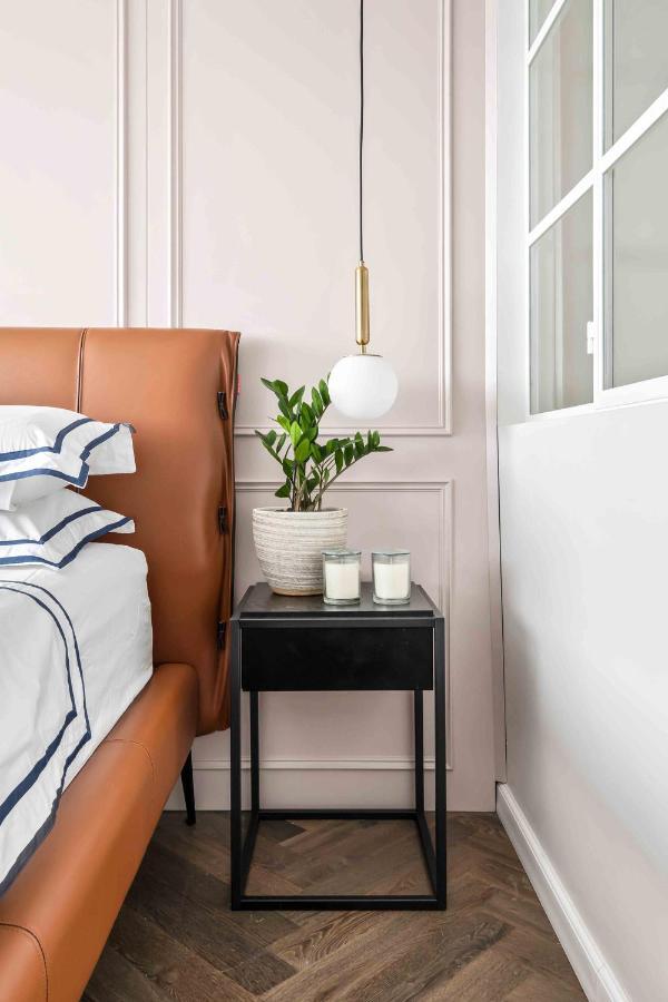 Elegant Duplex With Parking By Beachfront Stay Herzliya Bagian luar foto